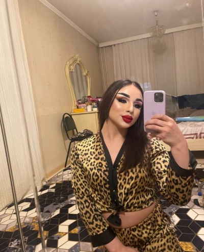 Транссексуалка Роза